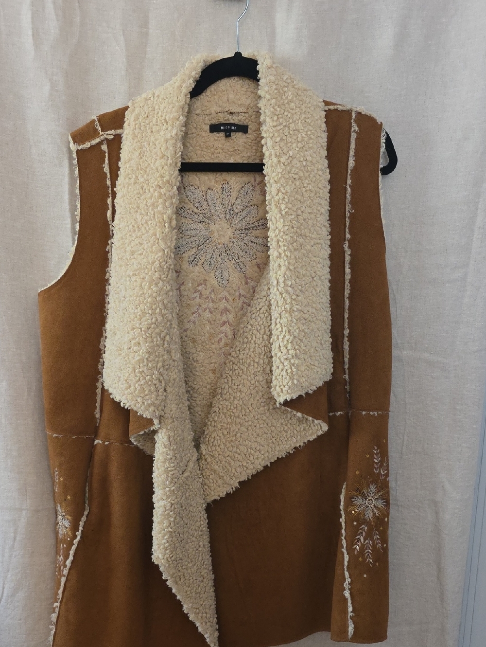 Miss Me Cream Sherpa-Lined Embroidered Floral Vest.